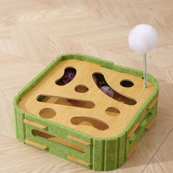 Felt & Sisal Cat Scratcher Board with Balls